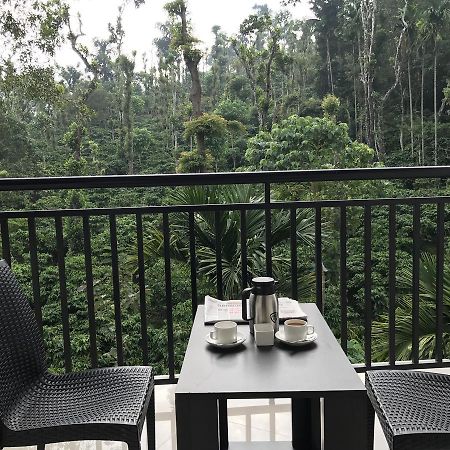 Highland Bristo Hotel Kalpatta Zewnętrze zdjęcie