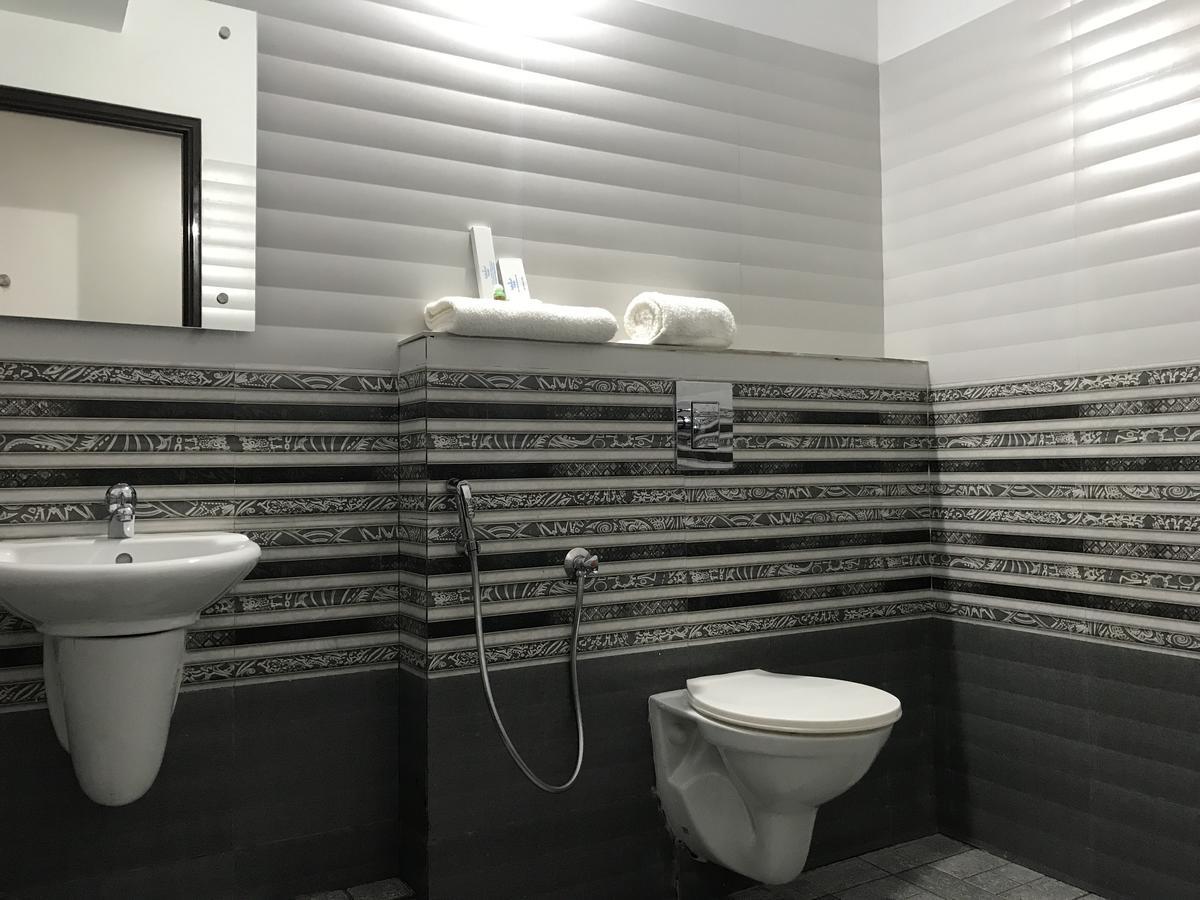Highland Bristo Hotel Kalpatta Zewnętrze zdjęcie