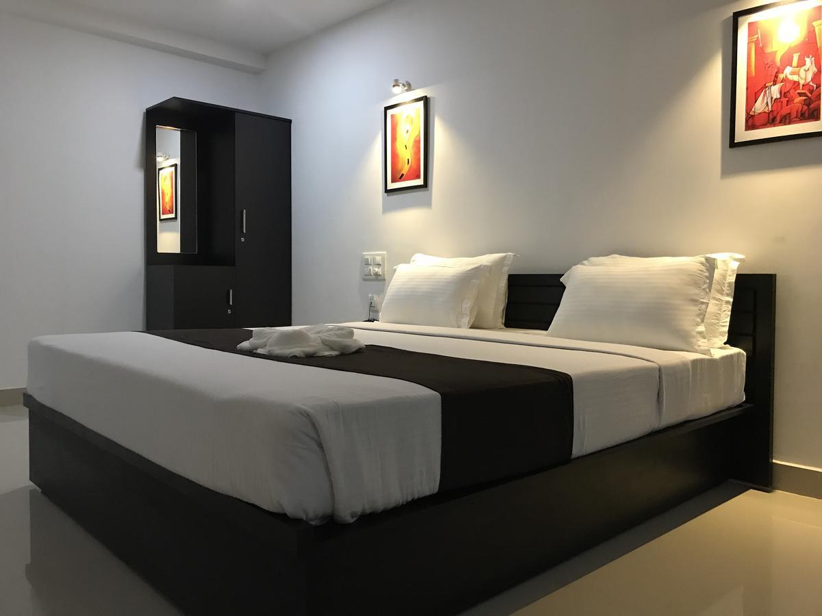 Highland Bristo Hotel Kalpatta Zewnętrze zdjęcie